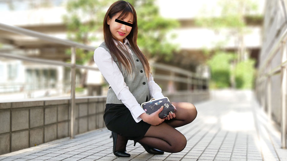 10musume 092324_01 Boss and subordinate go straight to the hotel after finishing the meeting with the clients without returning to the office